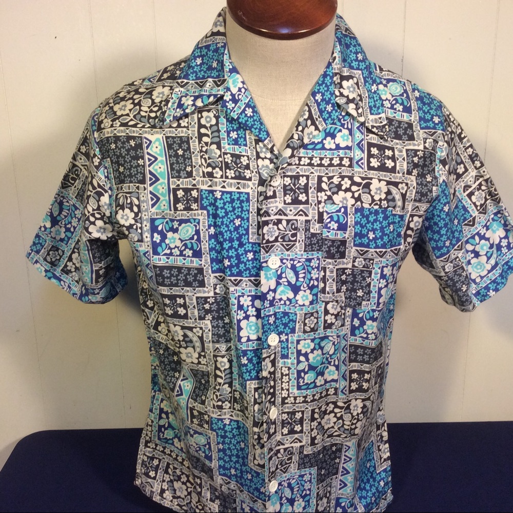 Vintage 70s Jantzen blue floral Hawaiian Polynesia shirt men’s medium